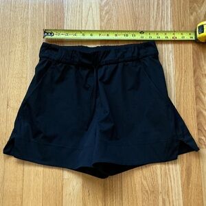 Lululemon Cinchable Waist High-Rise Woven Short 3.5"